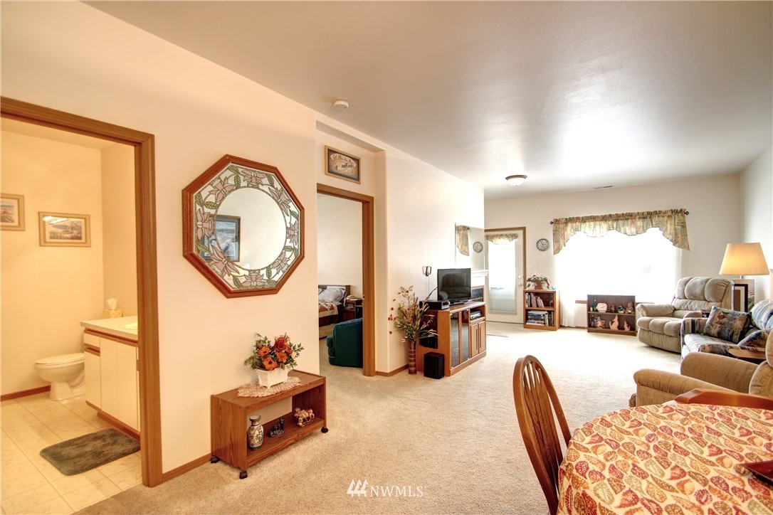 325 North Laventure Road, Unit D Mount Vernon, WA 98273 - Photo 4 of 20 Gallery Image 4