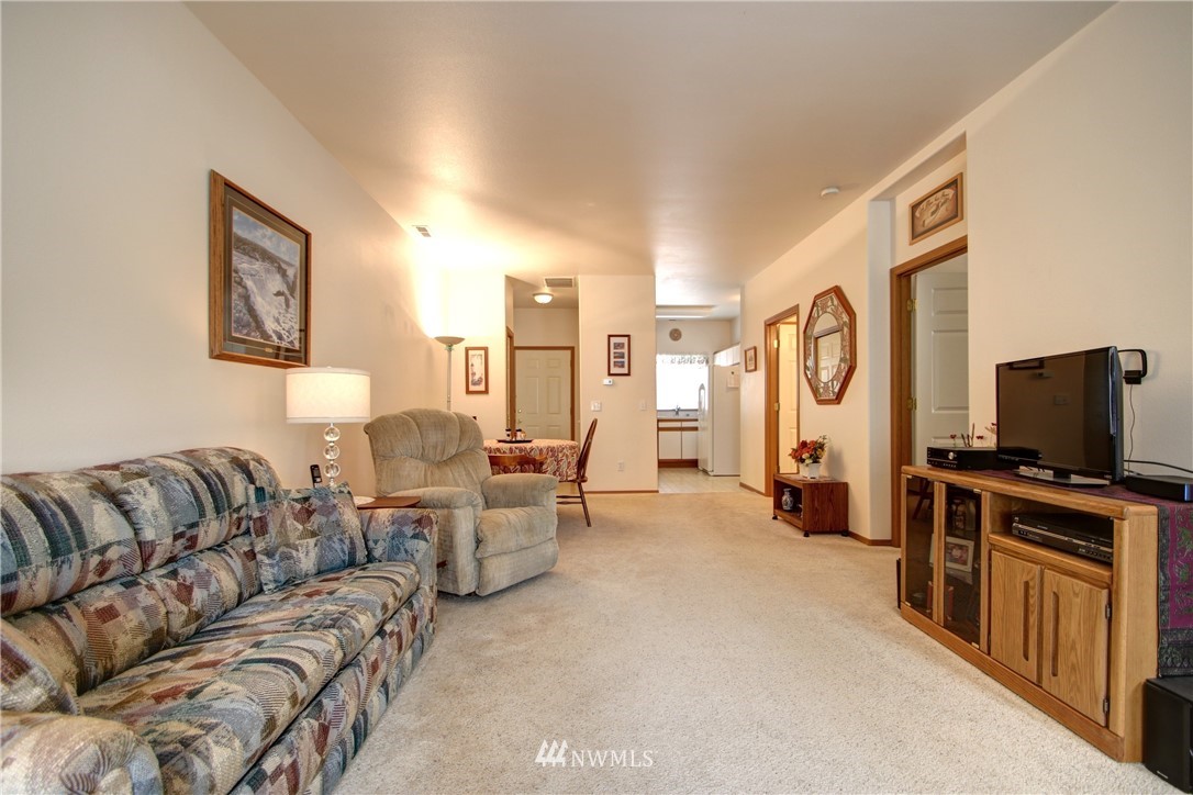 325 North Laventure Road, Unit D Mount Vernon, WA 98273 - Photo 5 of 20 Gallery Image 5