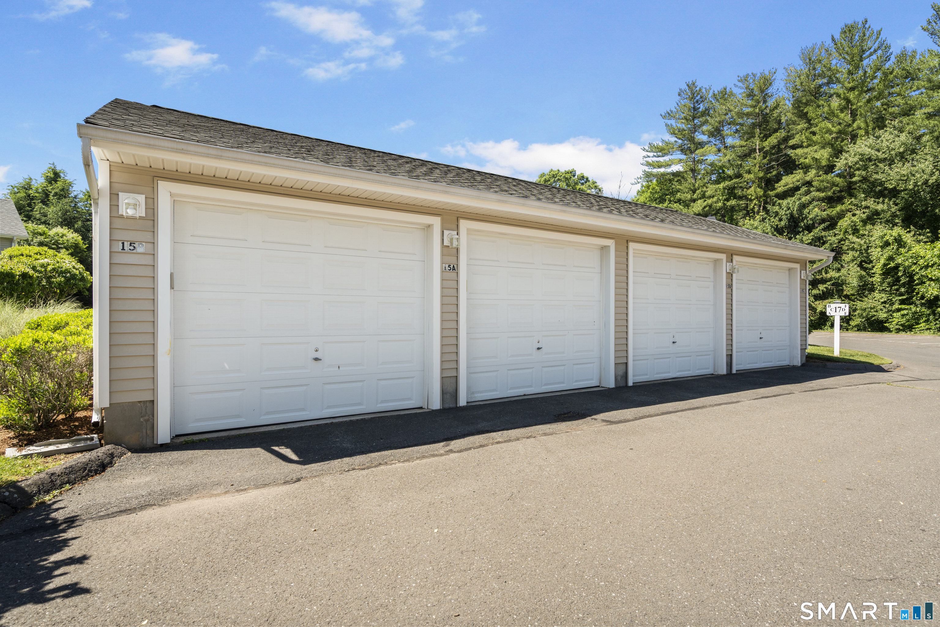 15 Reggie Way, Unit A Broad Brook, CT 06016 - Photo 30 of 36