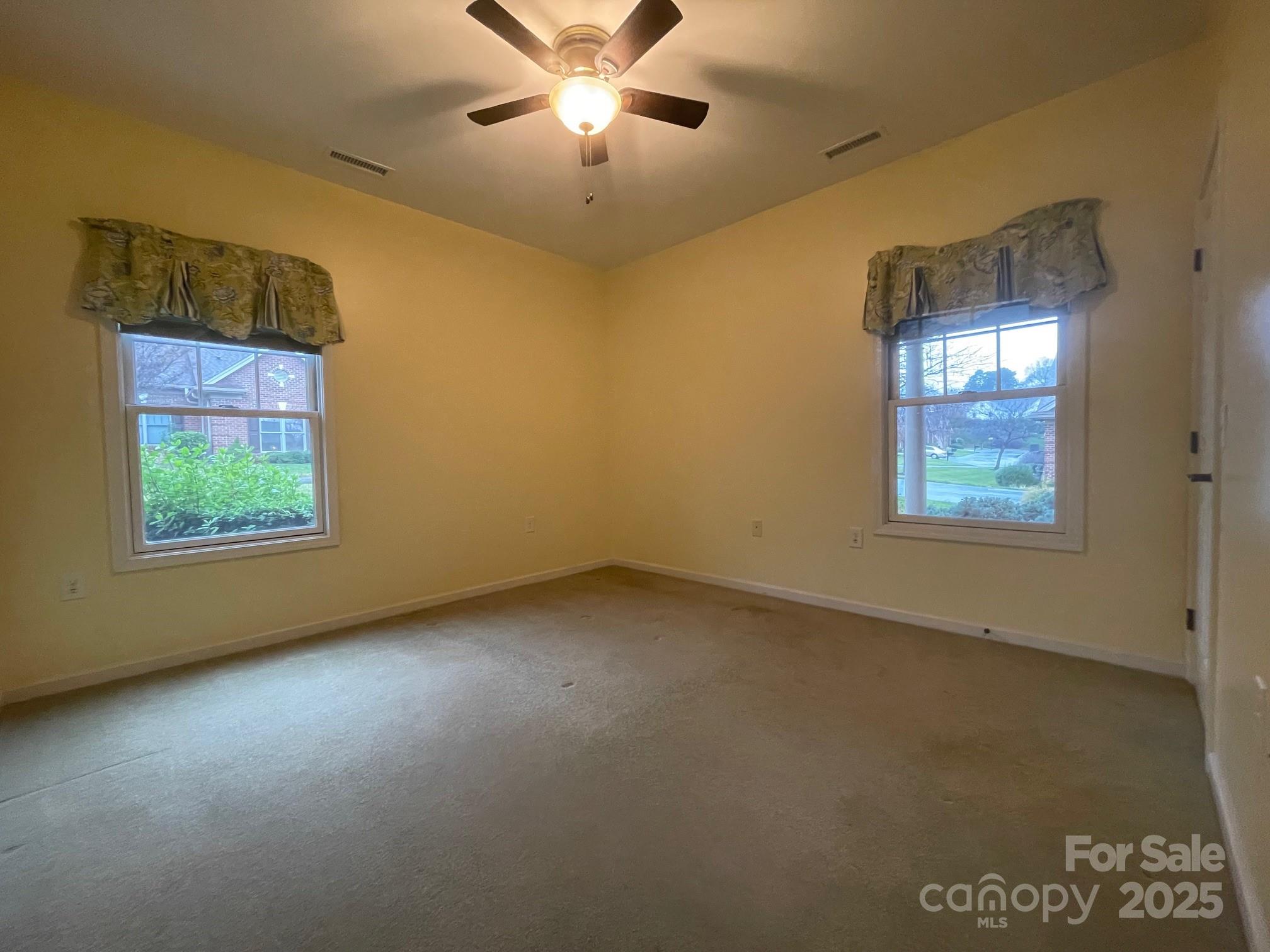 481 26th Avenue Northeast Hickory, NC 28601 - Photo 10 of 35