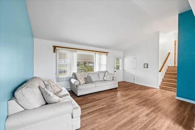 $349,900 | 35W240 Crescent Drive, Dundee, IL 60102