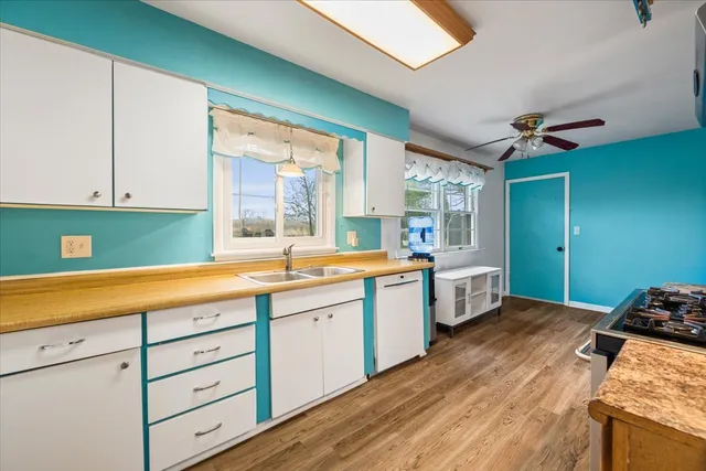 $349,900 | 35W240 Crescent Drive, Dundee, IL 60102