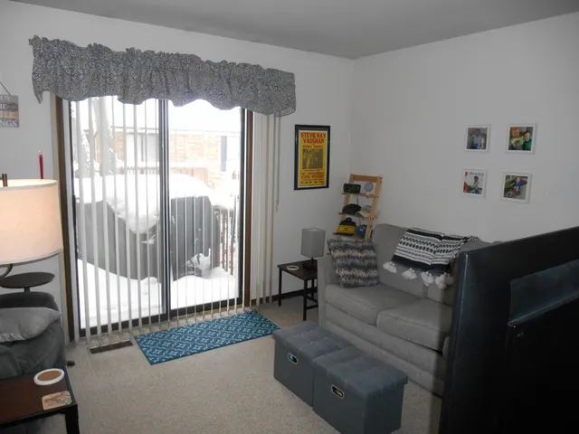 $214,900 | 75 Old Mill Drive, Unit 21, Holland, MI 49423