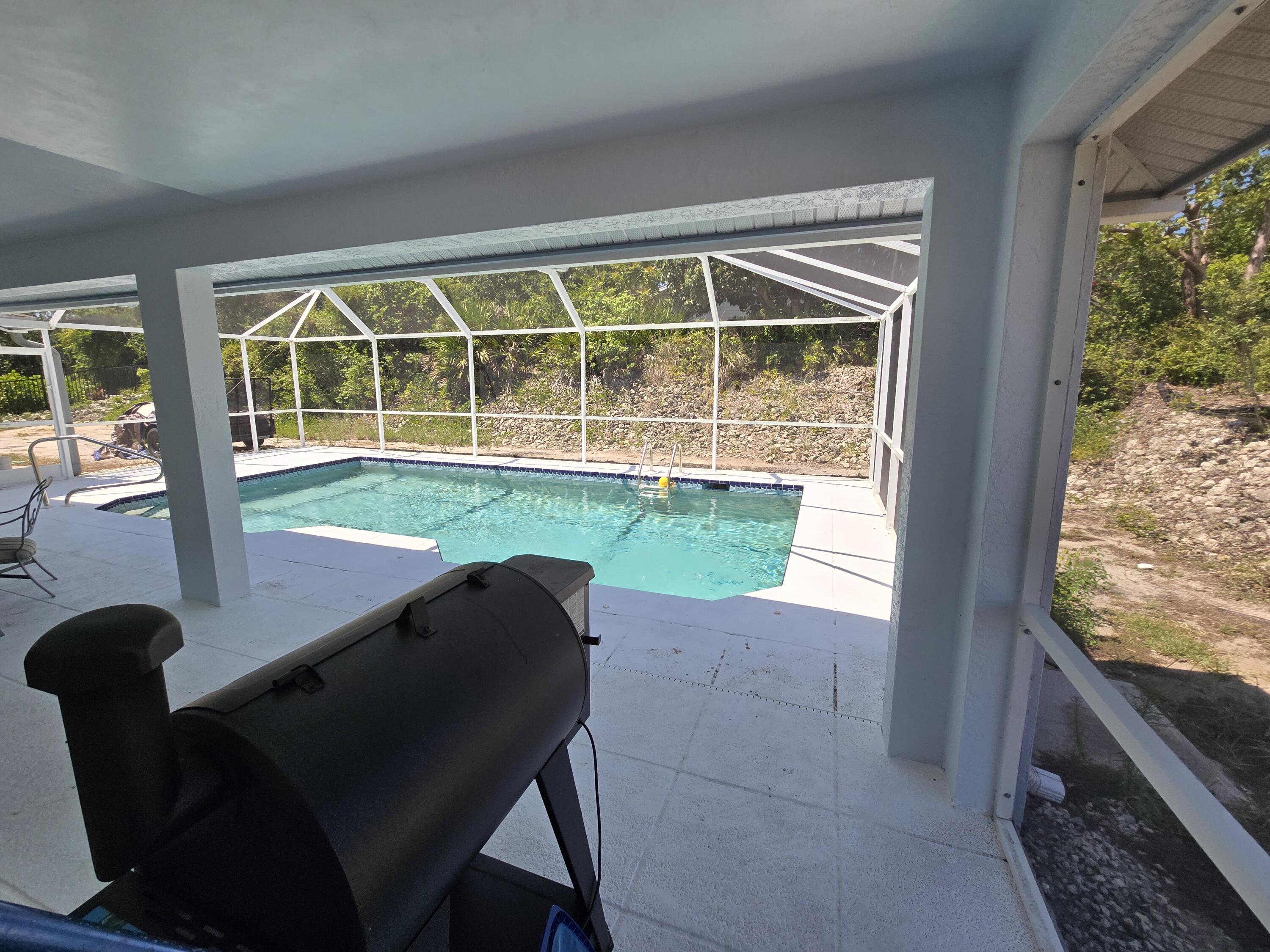 2049 San Marco Road Marco Island, FL 34145 - Photo 22 of 71 View to Back Yard!