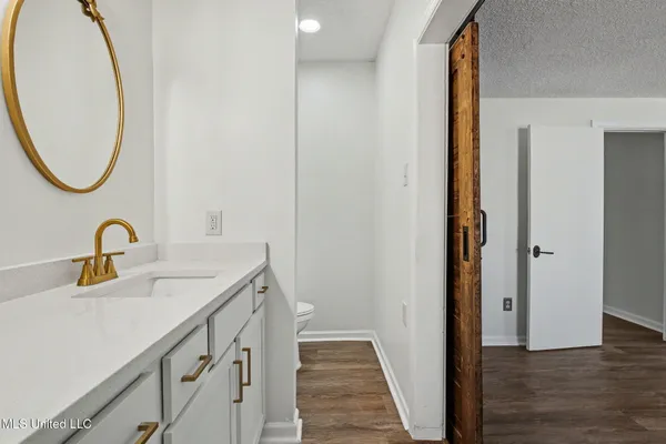 $359,900 | 4490 Big Horn Drive North, Nesbit, MS 38651