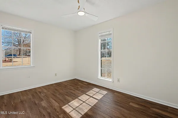 $359,900 | 4490 Big Horn Drive North, Nesbit, MS 38651