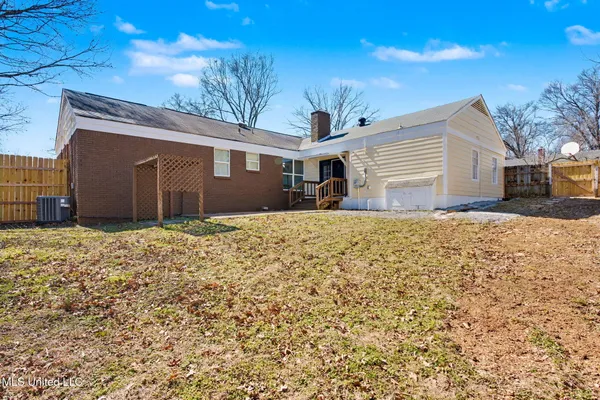 $359,900 | 4490 Big Horn Drive North, Nesbit, MS 38651