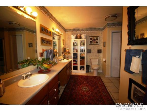 470 Maybank Road Saluda, NC 28773 - Photo 14 of 17 Gallery Image 14