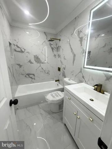 $326,000 | 514 Winton Street, Philadelphia, PA 19148