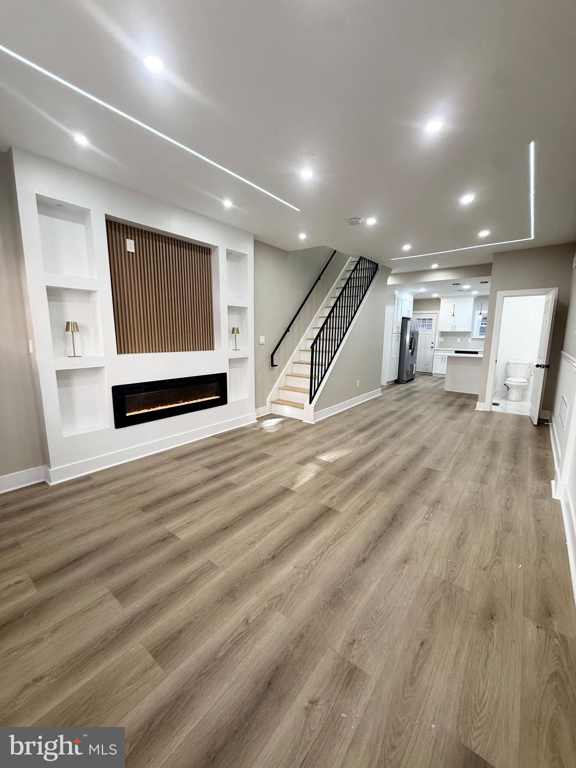 514 Winton Street Philadelphia, PA 19148 - Photo 2 of 22