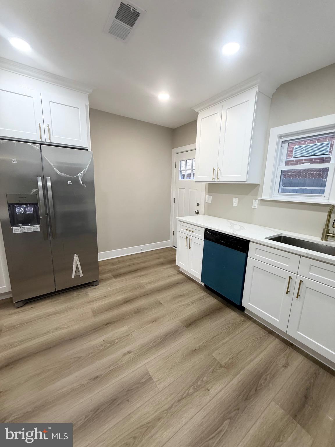 514 Winton Street Philadelphia, PA 19148 - Photo 5 of 22