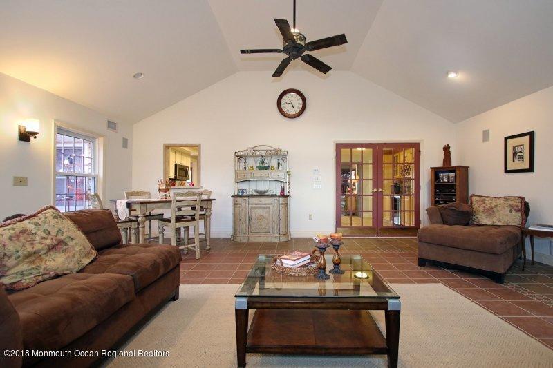 663 Adelphia Road Freehold, NJ 07728 - Photo 15 of 39 167271567_wkCfn1ec