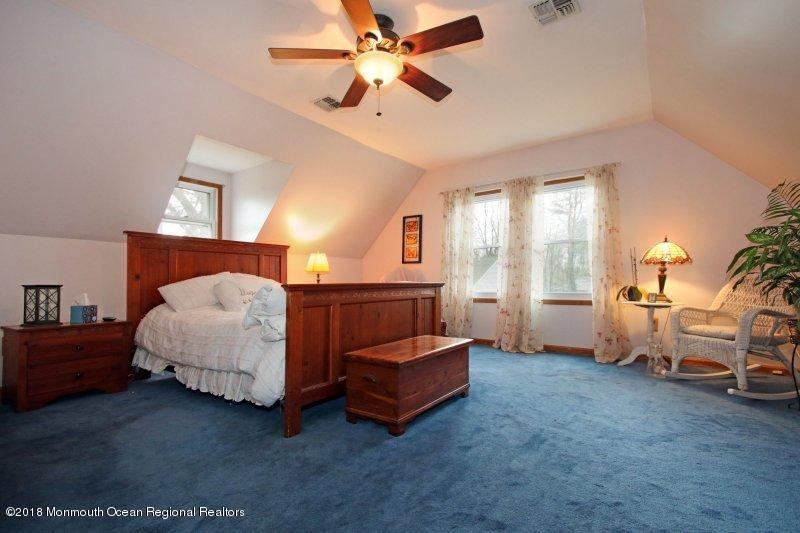 663 Adelphia Road Freehold, NJ 07728 - Photo 22 of 39 167271574_IyXXOSWF