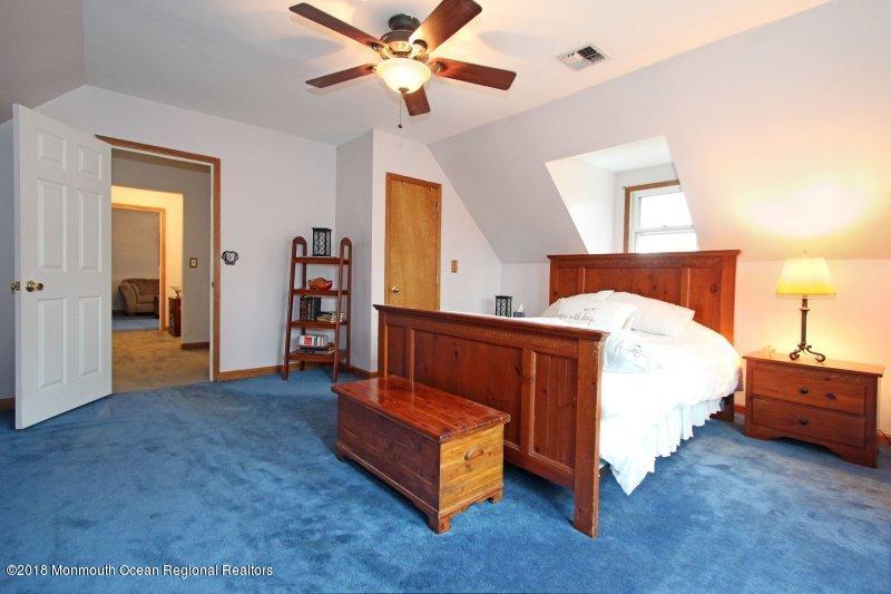 663 Adelphia Road Freehold, NJ 07728 - Photo 23 of 39 167271576_TIC1nG6t