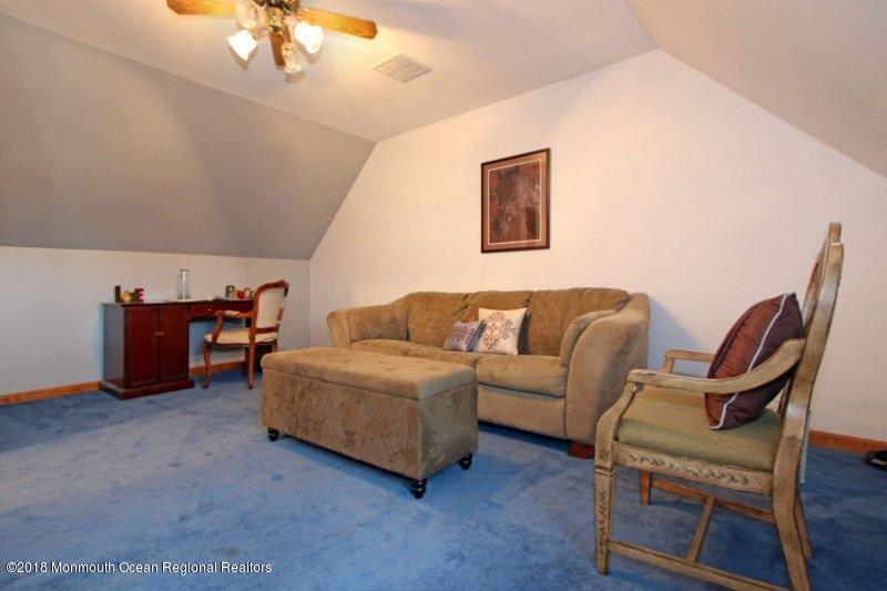 663 Adelphia Road Freehold, NJ 07728 - Photo 25 of 39 167271579_GKahFfcT