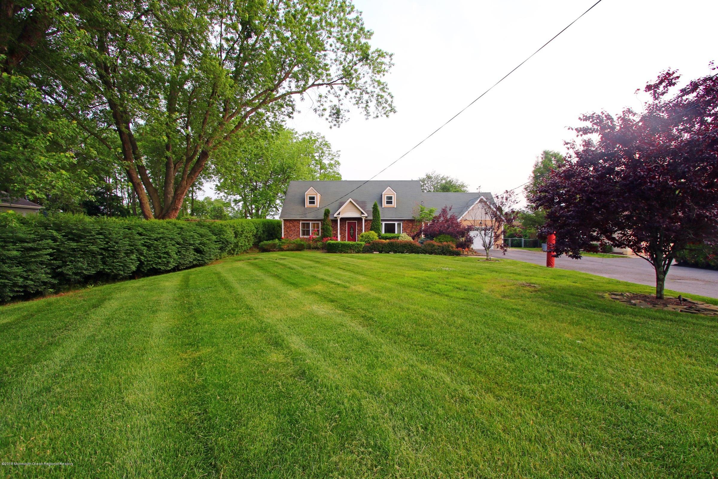663 Adelphia Road Freehold, NJ 07728 - Photo 37 of 39 03BA61BF-CBBB-4E47-B121-2A038BB81E76
