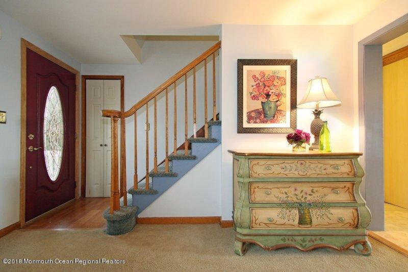 663 Adelphia Road Freehold, NJ 07728 - Photo 6 of 39 167271552_hJQcdUog