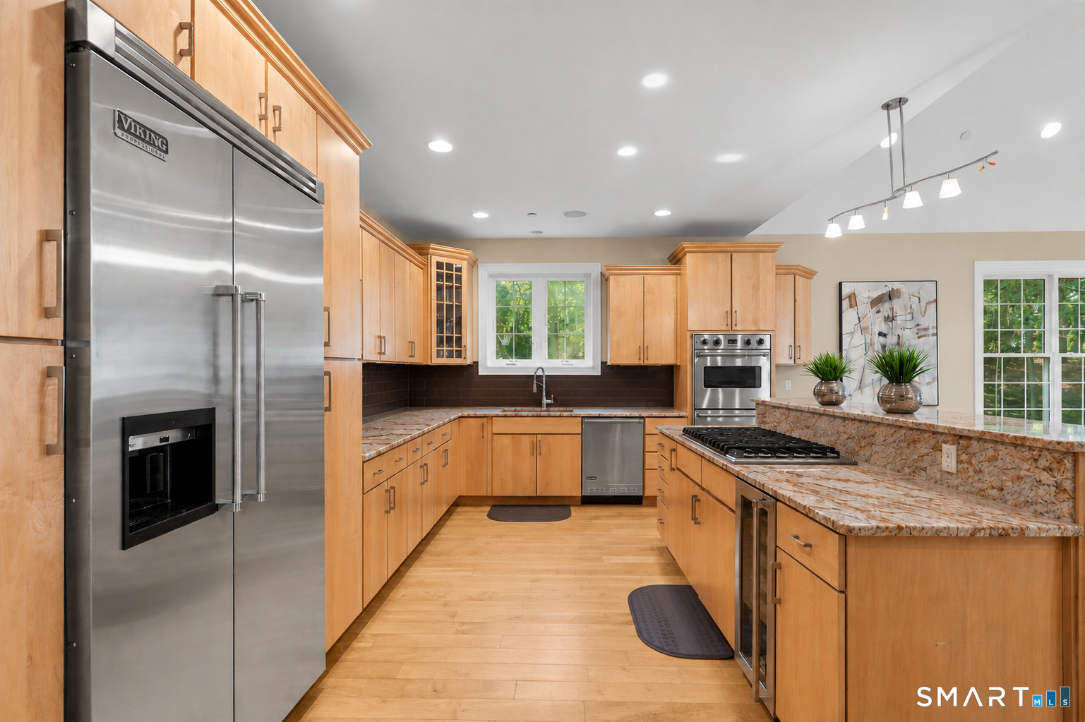 1 Walters Way Windsor, CT 06095 - Photo 7 of 39 KITCHEN