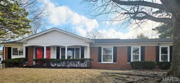 $275,000 | 11760 Sheffield Drive, Florissant, MO 63033
