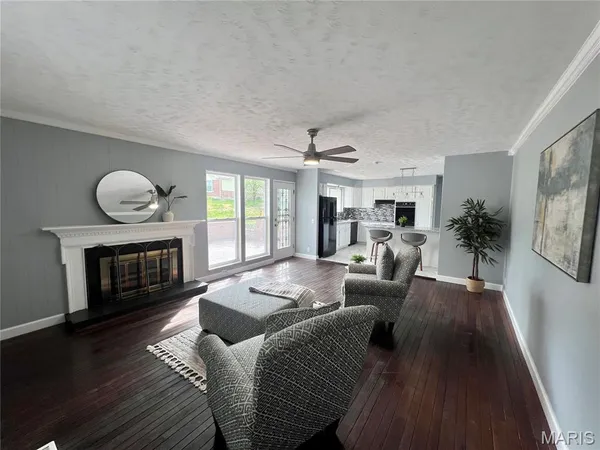 $275,000 | 11760 Sheffield Drive, Florissant, MO 63033