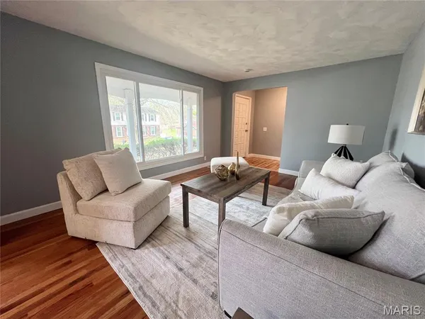 $275,000 | 11760 Sheffield Drive, Florissant, MO 63033