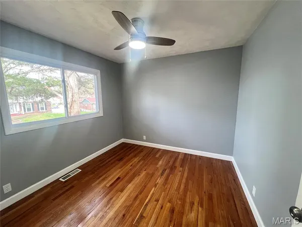 $275,000 | 11760 Sheffield Drive, Florissant, MO 63033