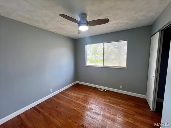 $275,000 | 11760 Sheffield Drive, Florissant, MO 63033