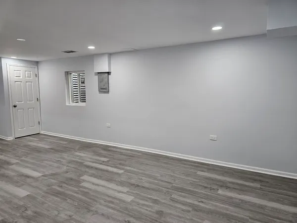$3,100 | 1016 Concord Drive, Bartlett, IL 60103