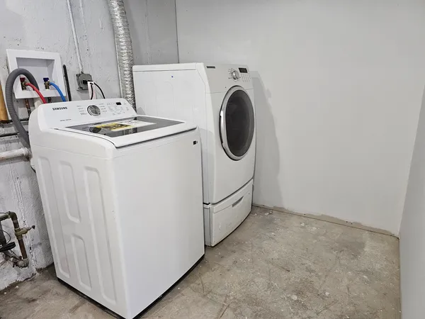 $3,100 | 1016 Concord Drive, Bartlett, IL 60103