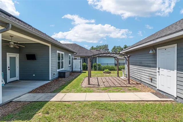 $2,750 | 2556 Southwest 118th Terrace, Gainesville, FL 32608