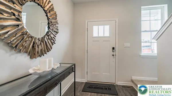 $2,995 | 1083 Meadowlark Drive, Fogelsville, PA 18051