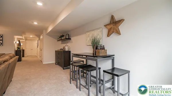 $2,995 | 1083 Meadowlark Drive, Fogelsville, PA 18051