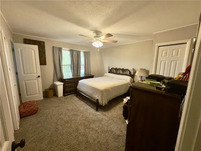 $240,000 | 16020 South 1200th Road, Nevada, MO 64772