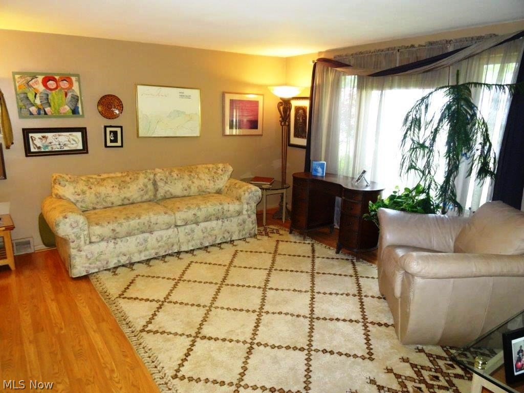 972 Middlebury Road Kent, OH 44240 - Photo 10 of 28 Gallery Image 10