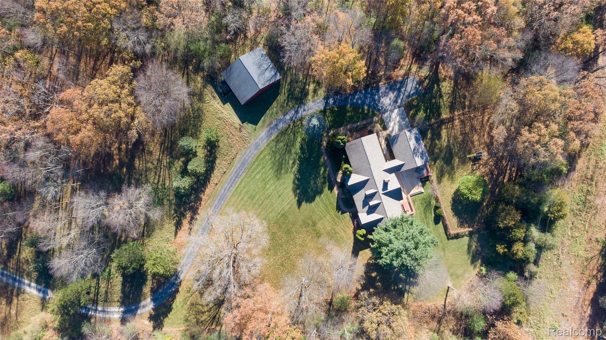 7231 Toma Road Dexter, MI 48130 - Photo 43 of 44 Overhead.jpg