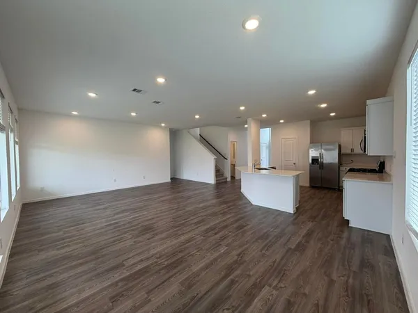 $2,750 | 9807 Keystone Meadows, Baytown, TX 77521