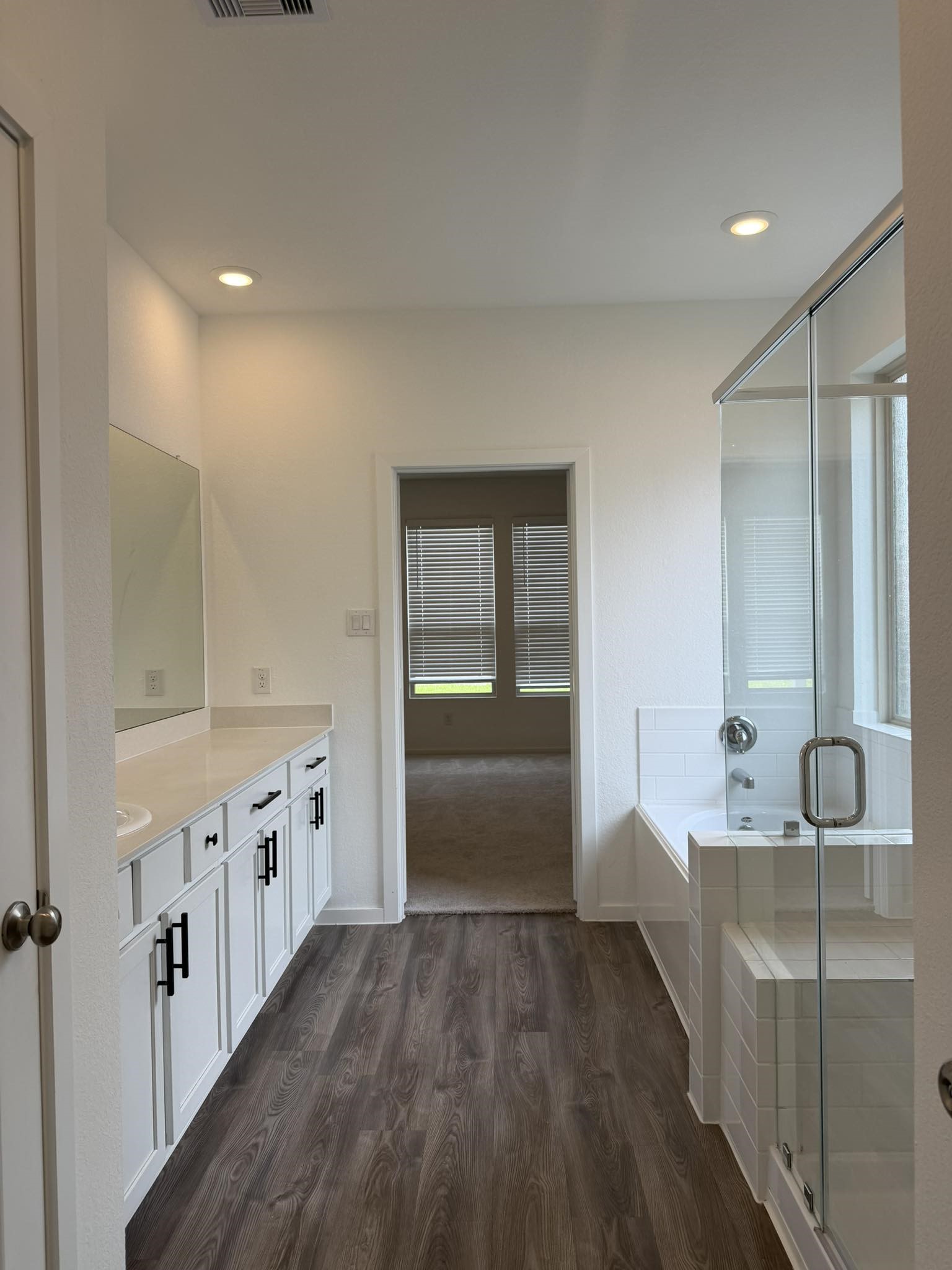 9807 Keystone Meadows Baytown, TX 77521 - Photo 20 of 44 Primary Bathroom Downstairs