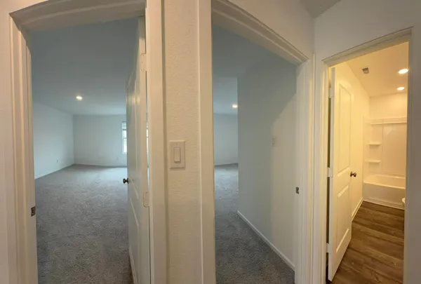 $2,750 | 9807 Keystone Meadows, Baytown, TX 77521