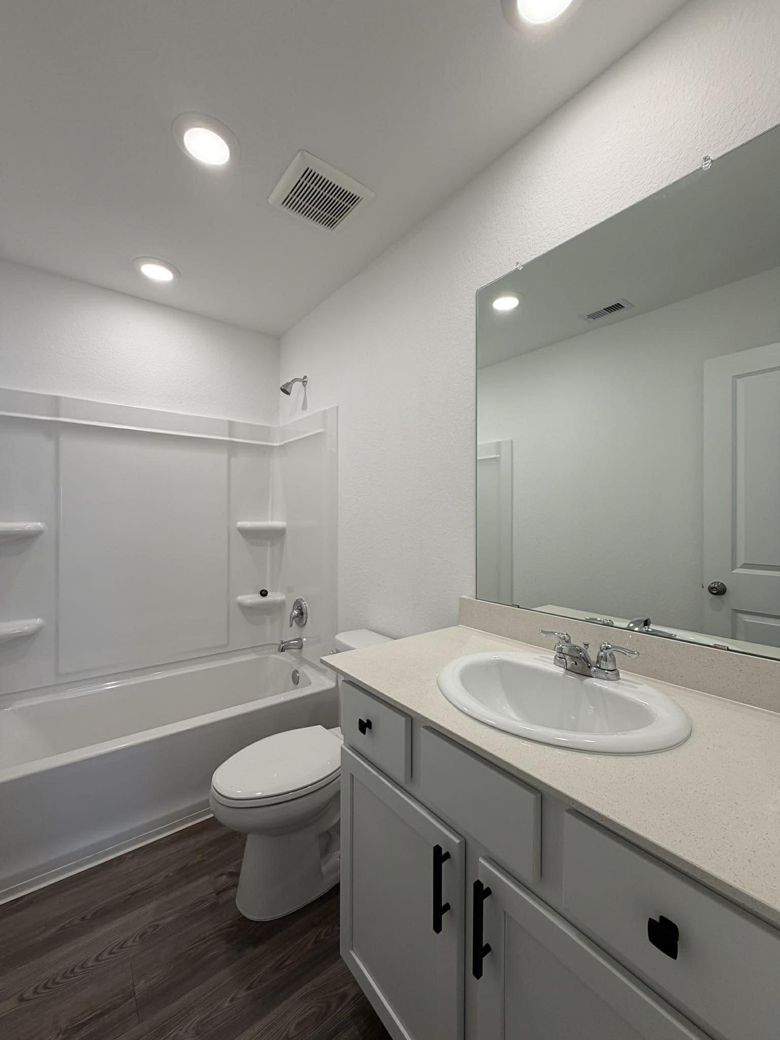 9807 Keystone Meadows Baytown, TX 77521 - Photo 39 of 44 3rd Full Bathroom Upstairs next to the 5rth Bedroom