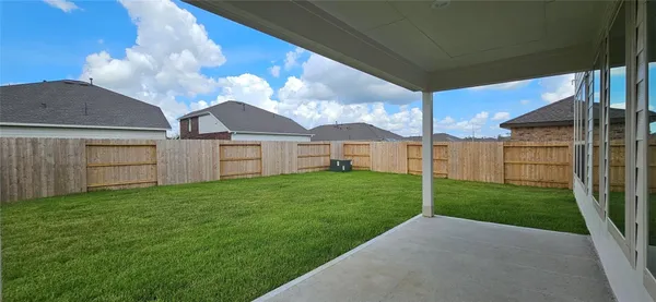 $2,750 | 9807 Keystone Meadows, Baytown, TX 77521