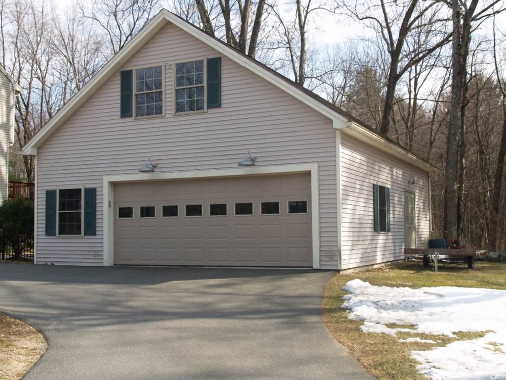 6 Montgomery Farm Road Derry, NH 03038 - Photo 3 of 31