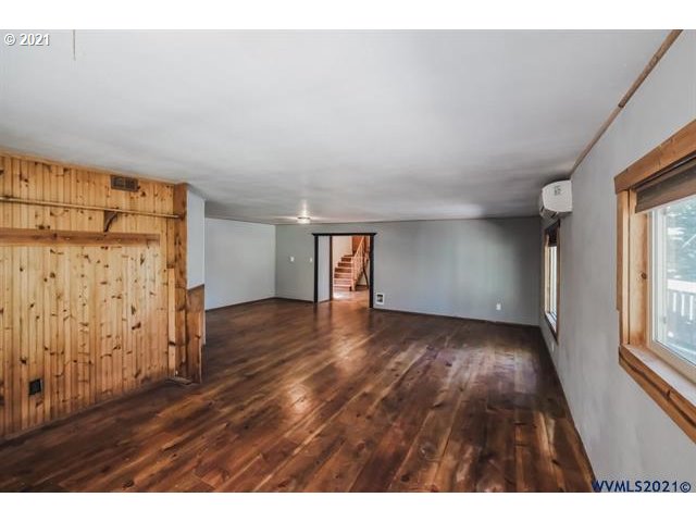 30749 Southwest Larson Road Lebanon, OR 97355 - Photo 6 of 32 Gallery Image 6