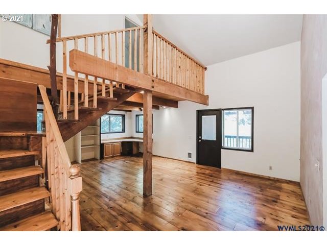 30749 Southwest Larson Road Lebanon, OR 97355 - Photo 9 of 32 Gallery Image 9