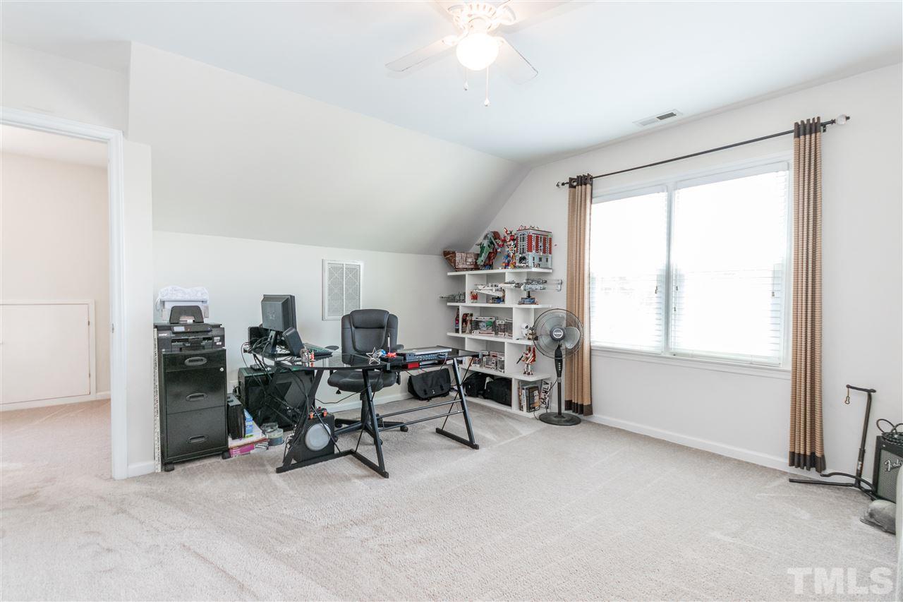 817 Shackleton Road Apex, NC 27502 - Photo 21 of 29 Gallery Image 21