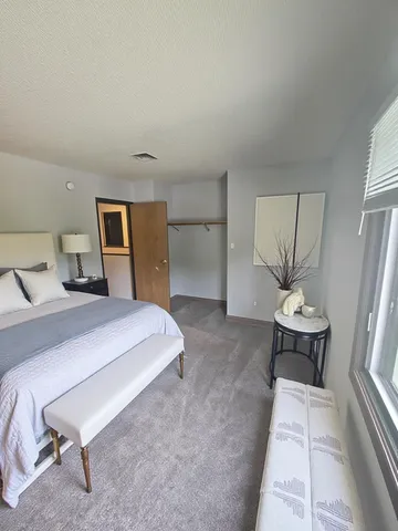 $1,034 | 524 North Grant Street, Unit 11, Blue Earth, MN 56013