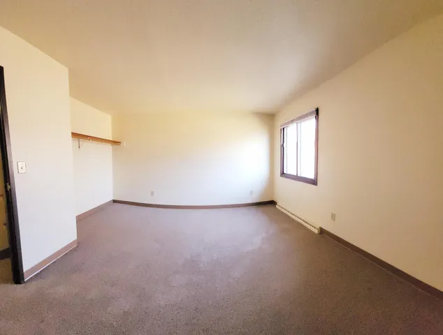 $1,034 | 524 North Grant Street, Unit 11, Blue Earth, MN 56013