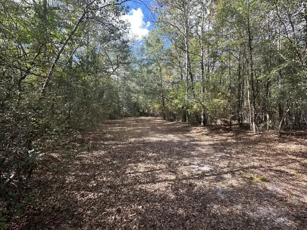 $179,900 | 40-ac Lacey Lane, Crestview, FL 32536