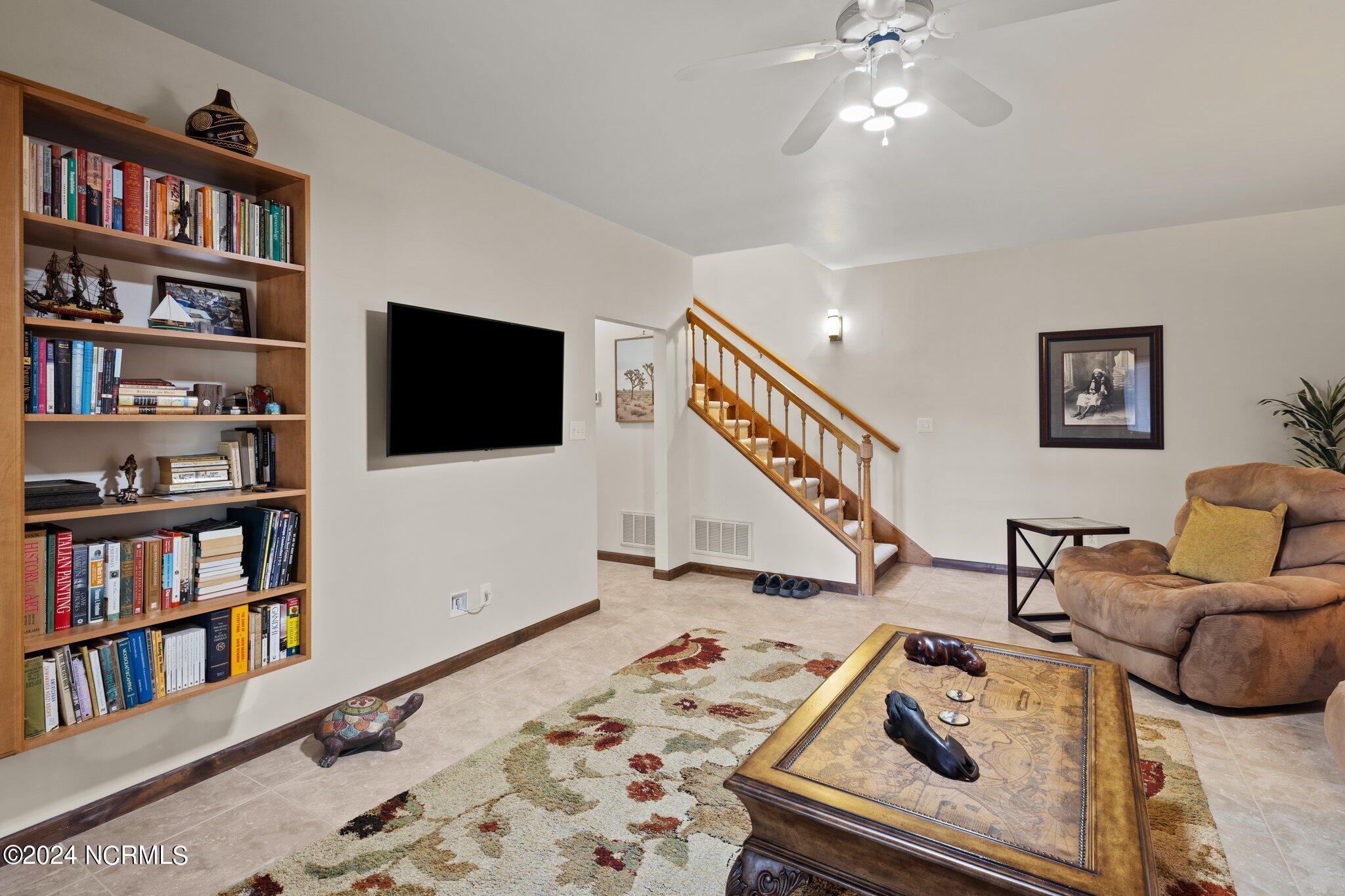 508 Audubon Oriental, NC 28571 - Photo 33 of 61 lower level den