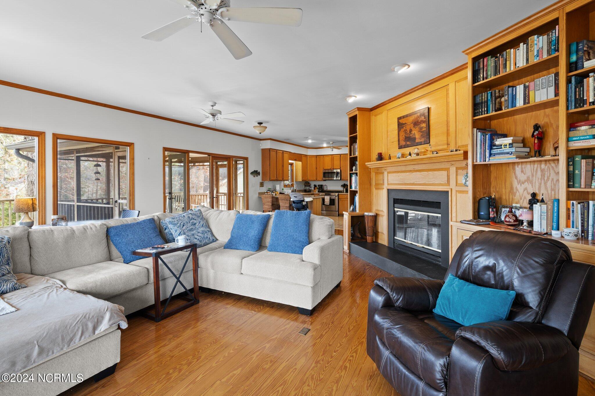 508 Audubon Oriental, NC 28571 - Photo 51 of 61 Living room