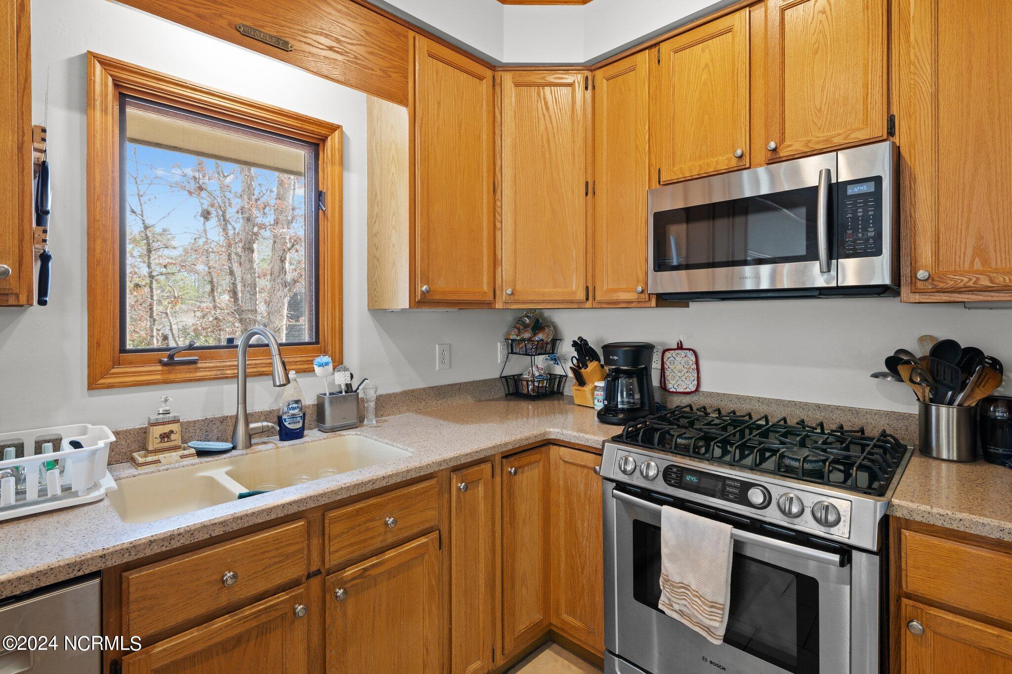 508 Audubon Oriental, NC 28571 - Photo 53 of 61 fully equiped kitchen